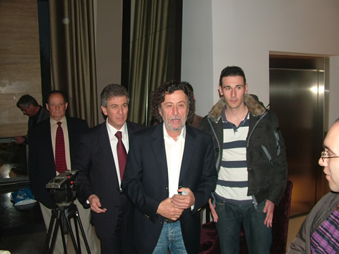 1208122998_DSCF0009